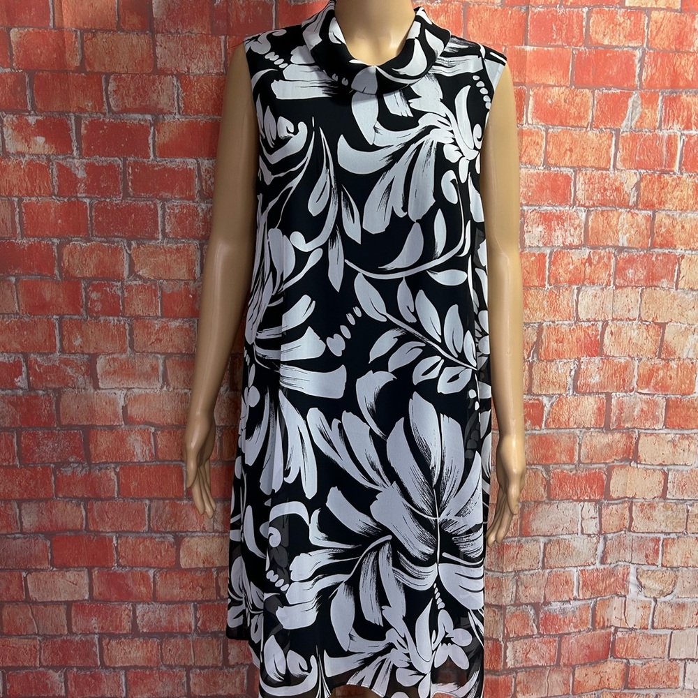 Connected‎ Apparel Sleeveless Babydoll Shift Dress